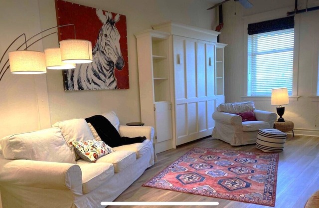 Downtown Yakima Apt 209, Sleeps 4