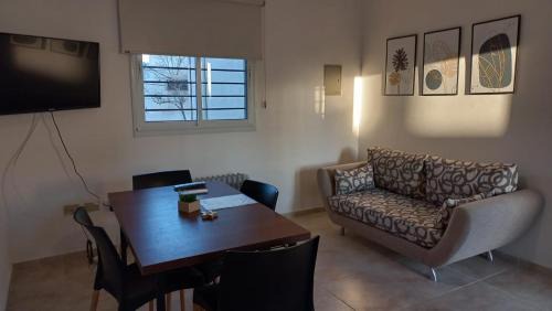 Dpto 1 dormitorio a 2 cuadras de Parque de Mayo