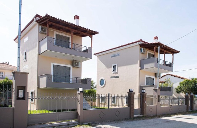 Dream Maisonete With Garden Near In Sea