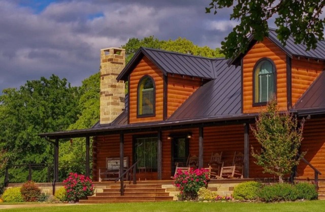 Dreamcatcher elite cabins and events 3BDR 2bth retreat in Saint jo TX