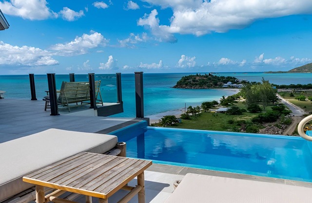 Dreamy 2 Bedroom Sea-View Getaway Ideal for Quiet Holidays Near Ffryes Beach