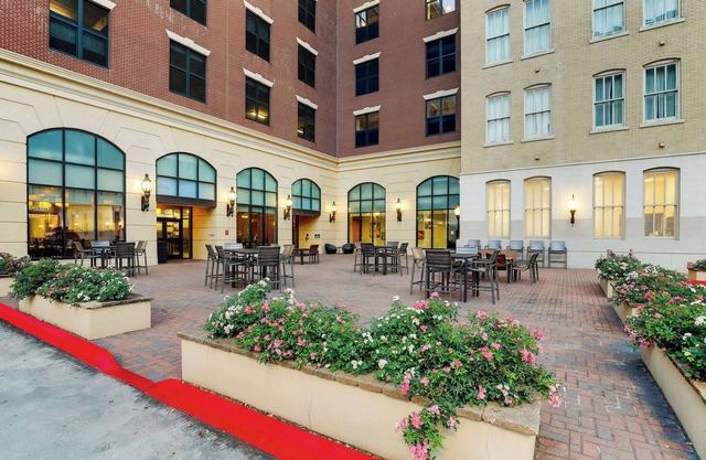 Drury Plaza Hotel New Orleans