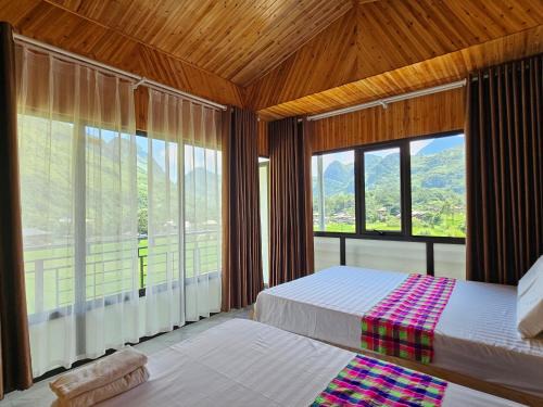 Du Già Lô Lô Homestay