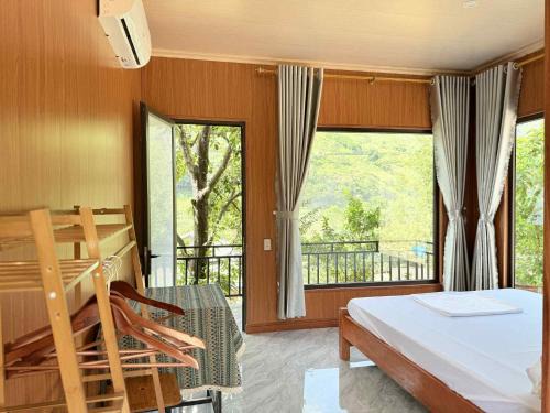 Du Gia NaLien View Homestay