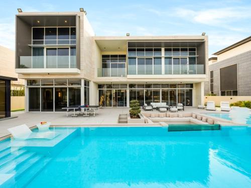 Dubai Hills Mansion Cinema, Gym & Luxe Pool