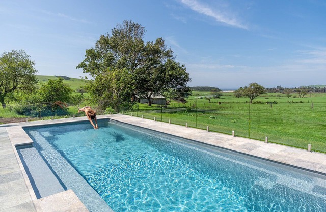 Dunoon Farmhouse - Gerringong