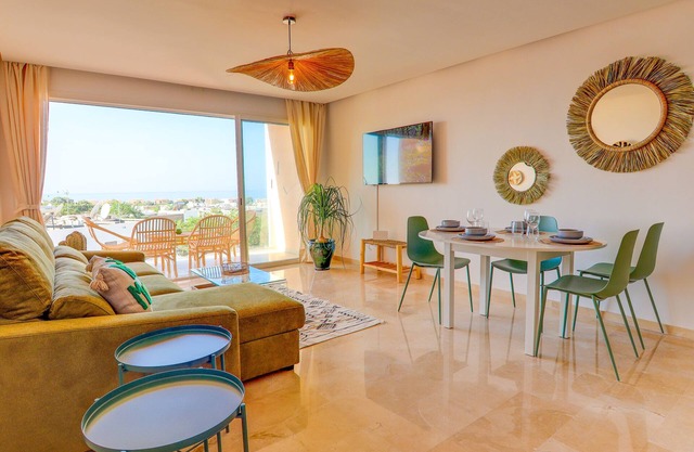 Duplex-Apartment-Deluxe-Mobility bath-Sea view