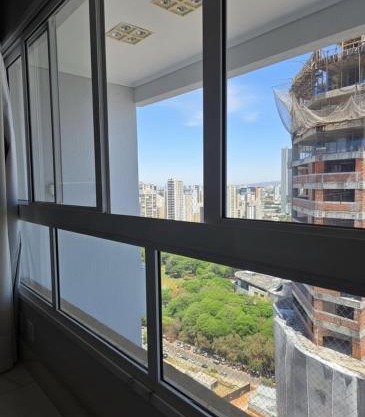 Duplex de Luxo com Vista Panorâmica para o Parque
