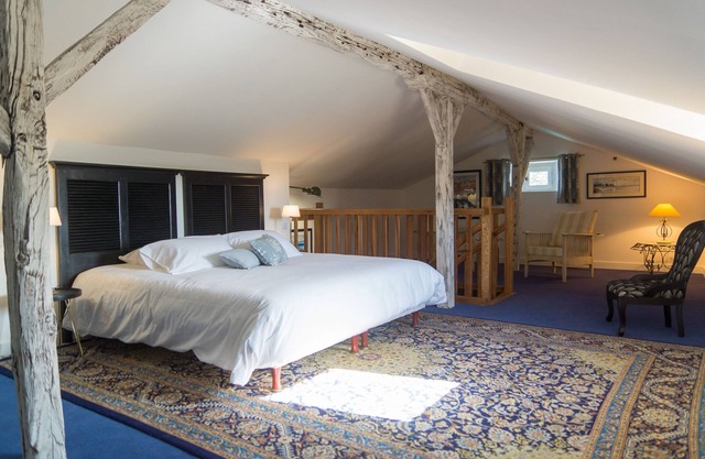 Duplex Magnolia in Dordogne, with swimming pool and independent access.