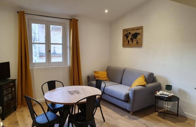 Duplex in the heart of the historic center of Arles