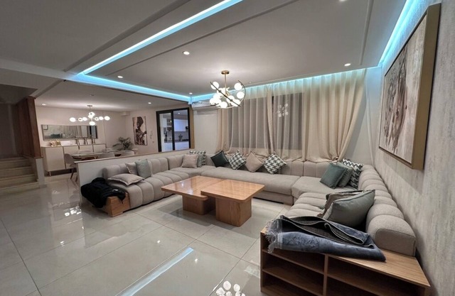 Duplex Luxueux au Centre de Marrakech avec Piscine