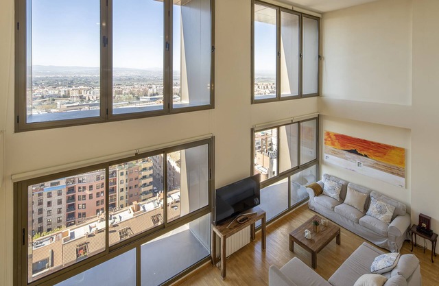 Duplex Penthouse-18-19th Floor-City Centre-Top Views-Terrace-2 Free Parking