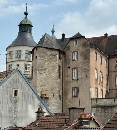 Duplex spacieux - Centre ville - Vue sur le château
