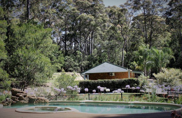 DYBARA PARK Cottages