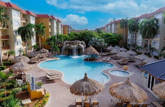 Eagle Aruba Resort. Luxurious 1-bedroom, Pool View in charming Palm Beach
