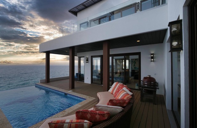 Eagle Ray - a luxurious waterfront villa.