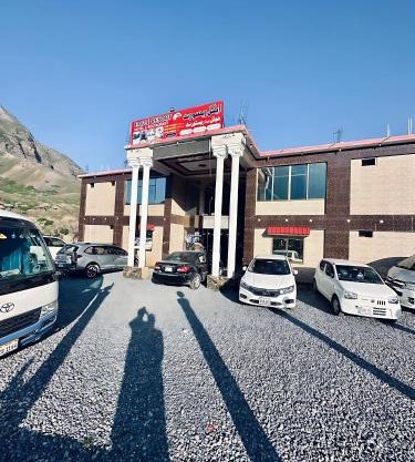 Eagle Resort Hotel and Restaurant