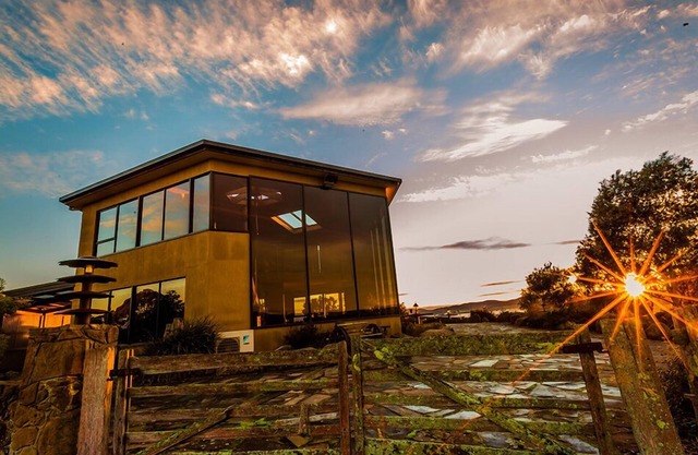 Eagles Nest Retreat - Nest 1