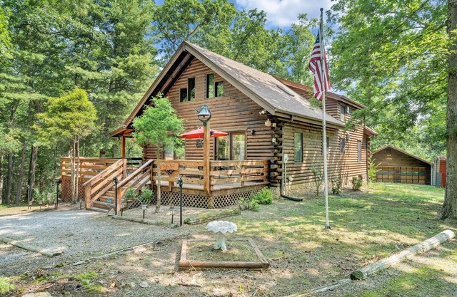 Eagles Rest~ Grand, Luxurious & Peaceful— Near Hiking Trails & Virginia Tech!