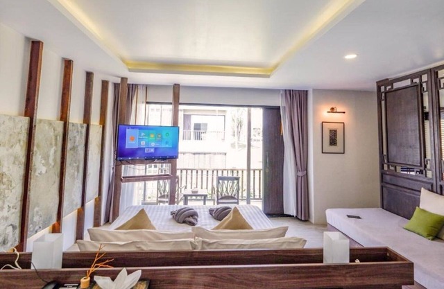 Earth Suite double room with balcony Koh Lanta