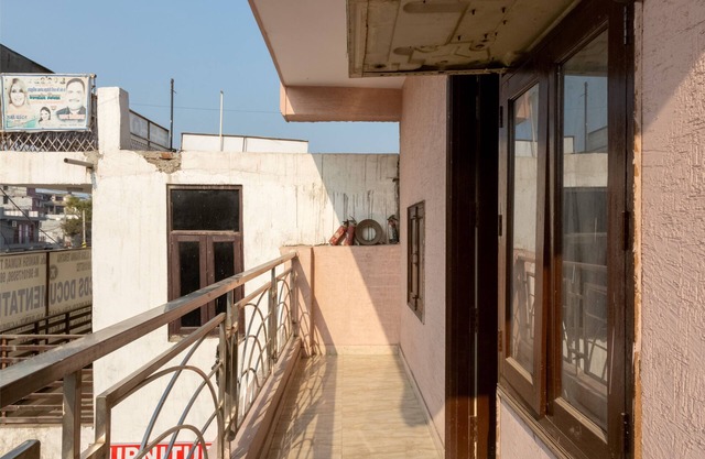 Eat Sleep Wander Studio Apartments