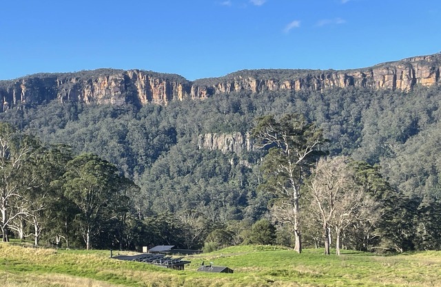 Eco-Luxe Villa on 146 acres in Kangaroo Valley-breathtaking views, wild swimming