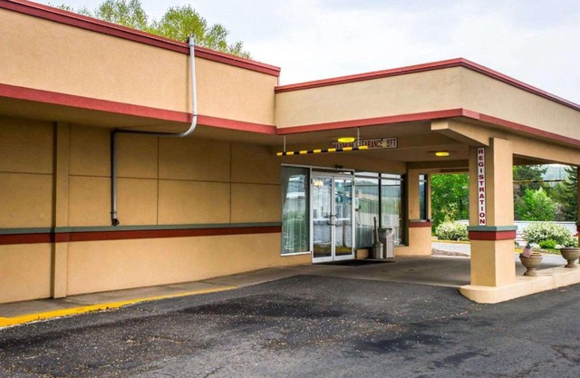 Econo Lodge Inn & Suites Shamokin Dam - Selinsgrove