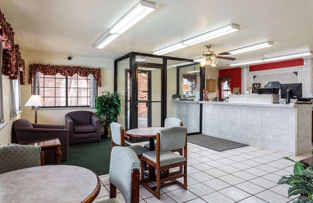 Econo Lodge & Suites Brinkley