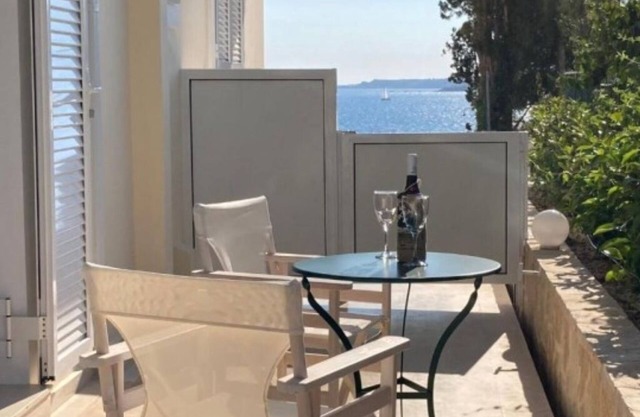 Economical Ground Floor Studio with Garden View (Unit H)