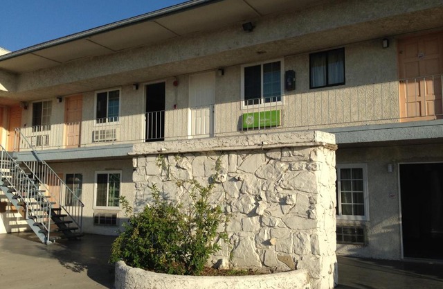 Economy Inn
