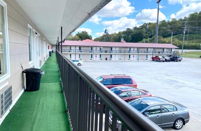 Economy inn
