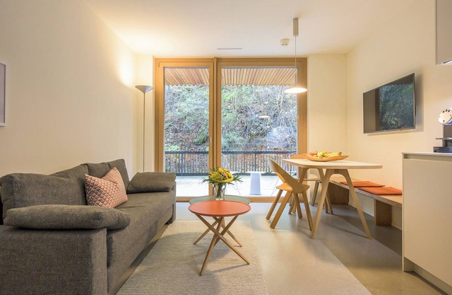 Edelweiss vacation apartment Stenna Flims: Modern 2.5-room, 43m², for 4 persons.