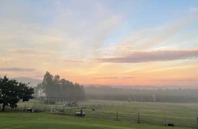 'Edenview' 6 bedroom farmstay home on beautiful 5 Acres in the Hunter Valley