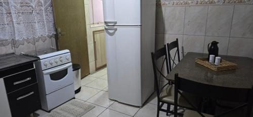 Edificio Italia - 3 quartos - 2 banheiros - 1 garagem coberta - Taxa Para Hospedes Com Pets