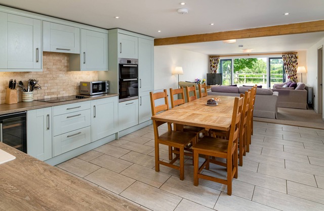 Edward's Cottage - Beautiful Family Property in Rural Hampshire