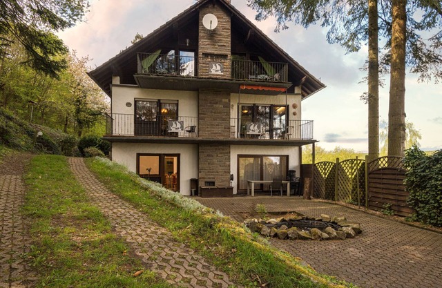 Eifelnatur (Haus 1) by Interhome