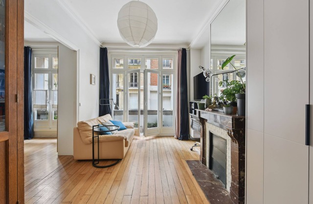 Eiffel Tower at 5' walking, Parisian charm, highly equipped, 4 people, 2 bdr.