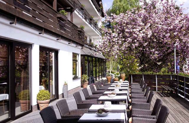 Einzelzimmer Business mit Dusche, WC und Balkon