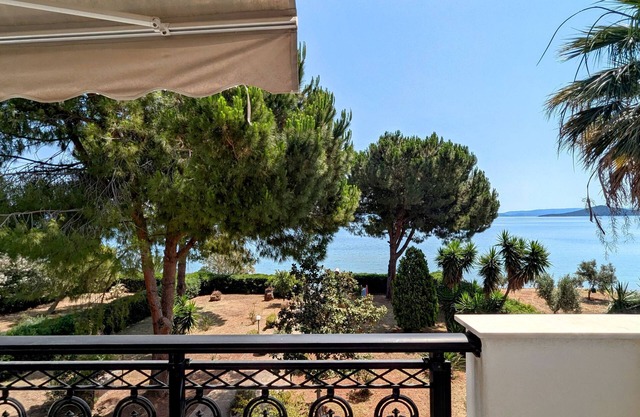 Ekatis Seacoast Nest