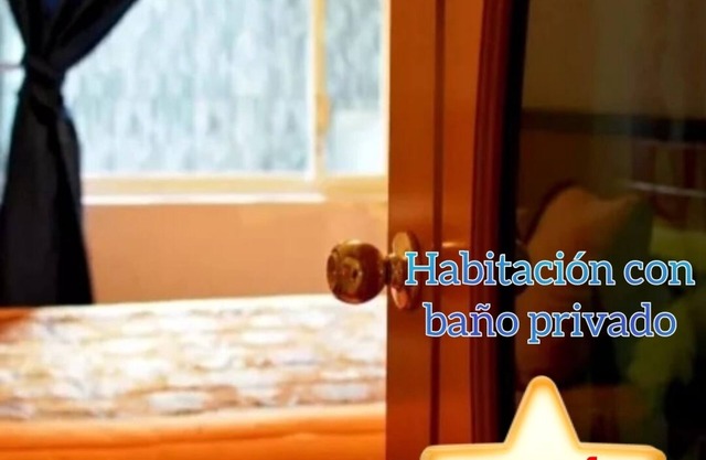 El Hostal Cuenta con un Mirador y una Vista Panorámica de la Ciudad