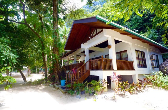 El Nido Waterfront Resort