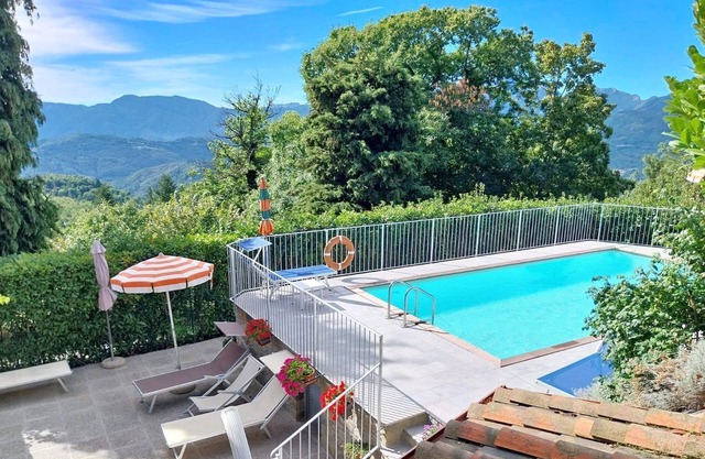Elcriso, Spacious villa, private pool, amazing views, WIFI, walk to restaurant!