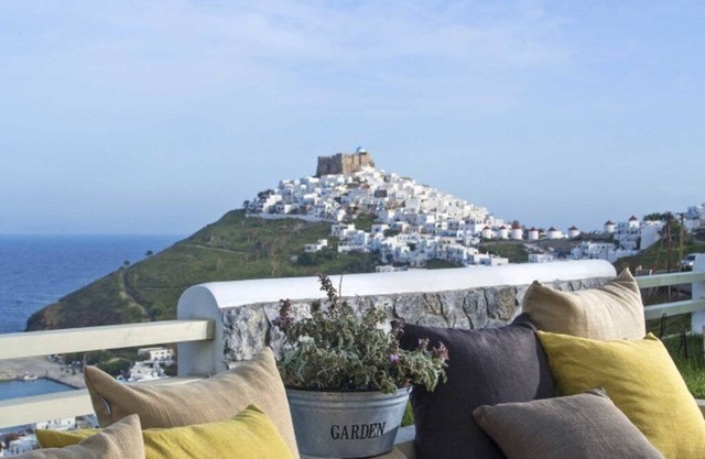 Elegant Astypalaia Villa | Villa Bianca | 2 Bedrooms | Hot Tub & Beautiful Sea.