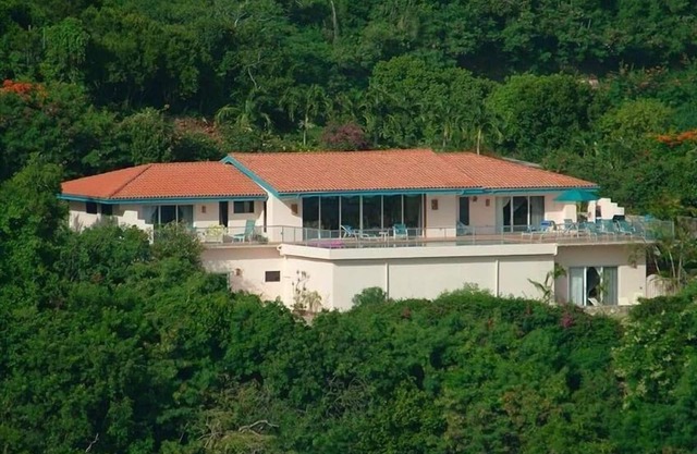 Elegant, Beautiful, Child-Friendly, Oceanfront Paradise