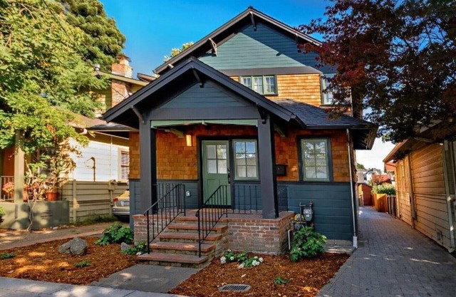 Elegant Craftsman Home - Minutes From UC Berkeley