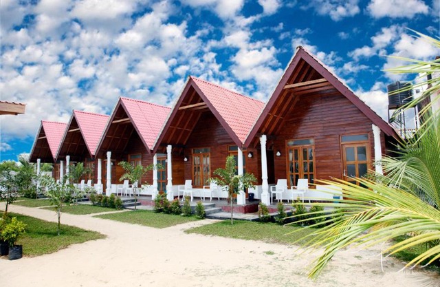 Elegant Green Beach Resort
