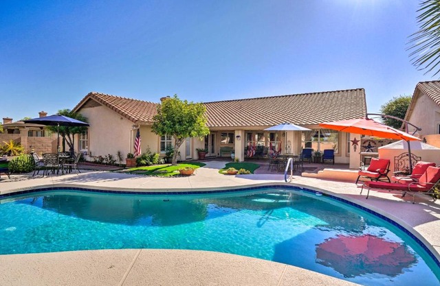 Elegant Peoria Home Pool, Putting Green, Fire Pit