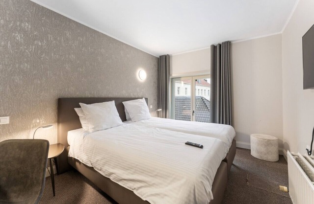 Elegant Room in Bruges' Heart