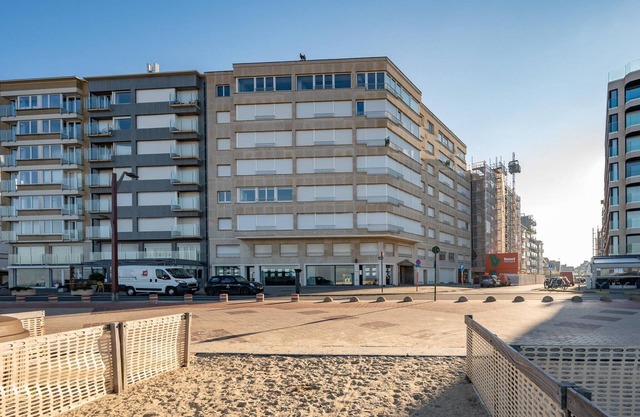 Elegant Seaview Corner Stay