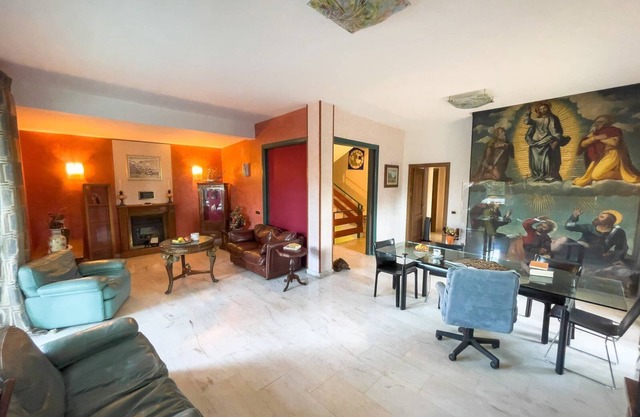 Elegant Spacious Villa in Serene Roman Oasis - Family-Friendly